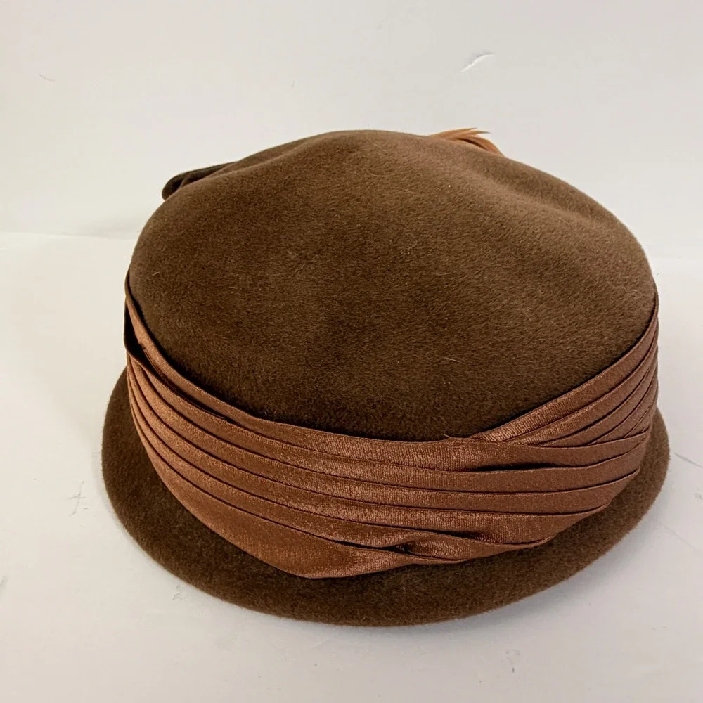 Vintage Deluxe Velour Brown Felt Tilt Hat Feather Cocktail Church Fascinator